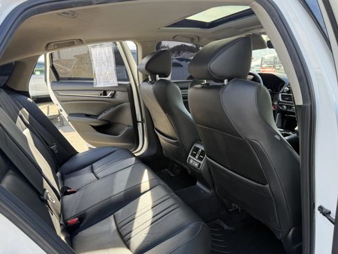 Used 2022 Honda Accord Touring image 20