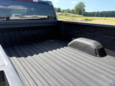 Used 2024 GMC Sierra 1500 SLE AWD/4WD image 47