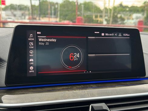 Used 2020 BMW 530i xDrive w/ M Sport Package AWD/4WD image 59