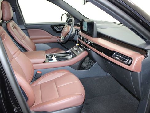 New 2026 Lincoln Aviator Reserve image 29
