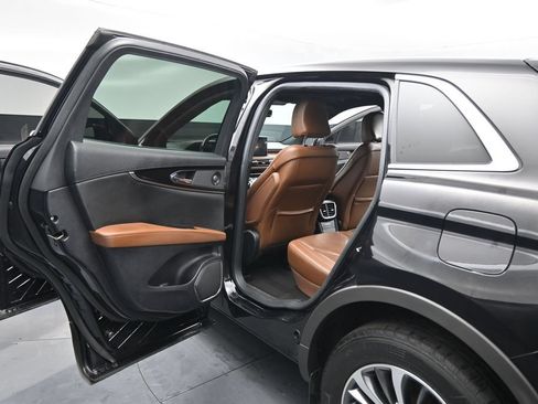 Used 2021 Lincoln Nautilus Reserve w/ Cargo Utility Package FWD image 15