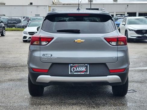 Used 2025 Chevrolet TrailBlazer LT AWD/4WD image 6