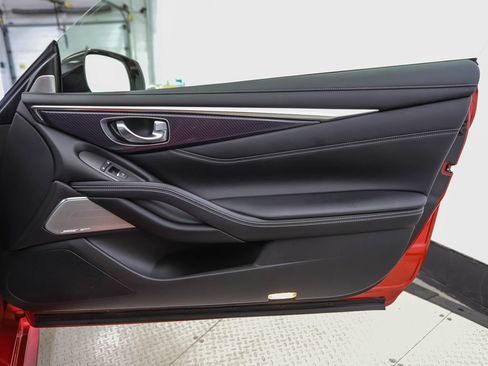Used 2018 INFINITI Q60 Red Sport 400 w/ Sensory Package 3.0T Sport AWD/4WD image 23