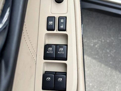 Used 2018 Subaru Outback 2.5i Limited image 26