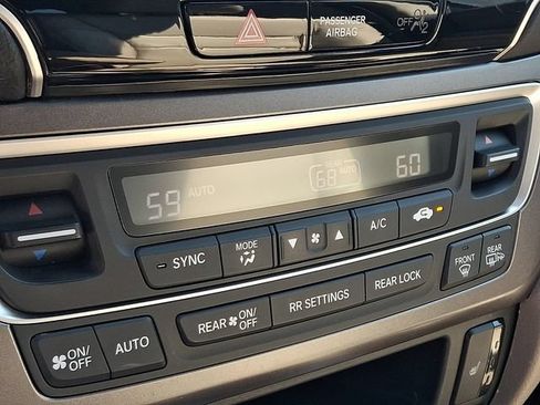 Used 2022 Honda Pilot Special Edition image 18