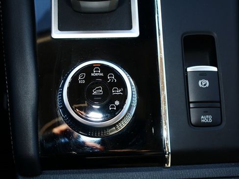 Used 2024 Mitsubishi Outlander ES image 20