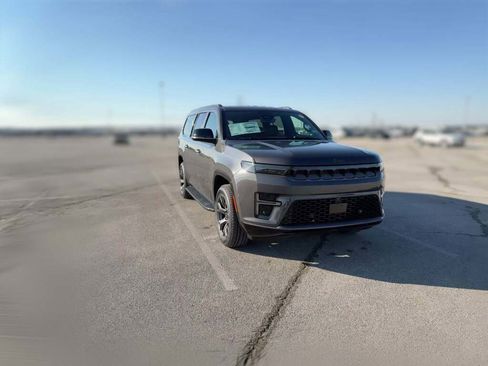 New 2026 Jeep Grand Wagoneer L Limited image 17