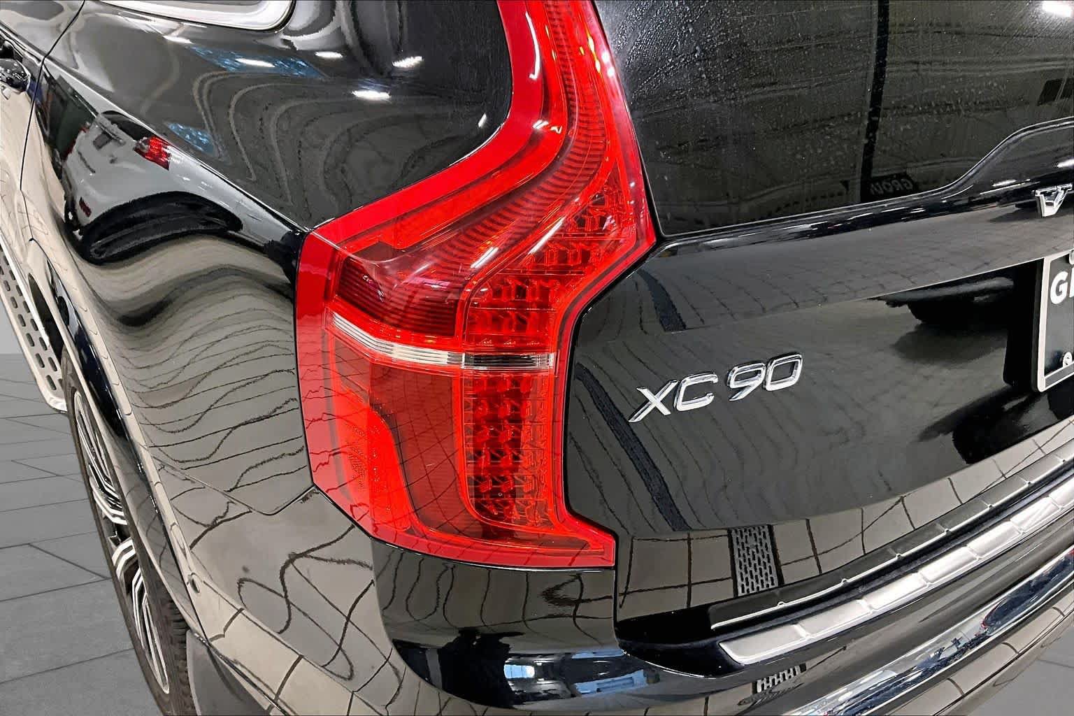 Used 2024 Volvo XC90 B6 Plus AWD/4WD image 27