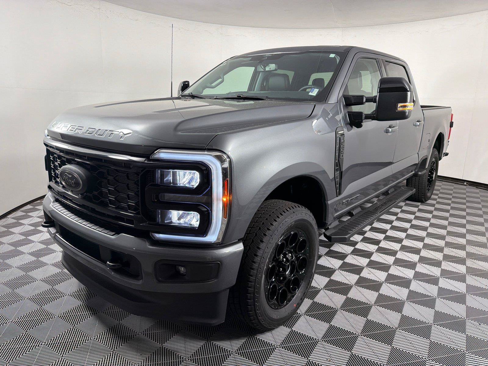 New 2026 Ford F250 Lariat w/ Black Appearance Package AWD/4WD image 3