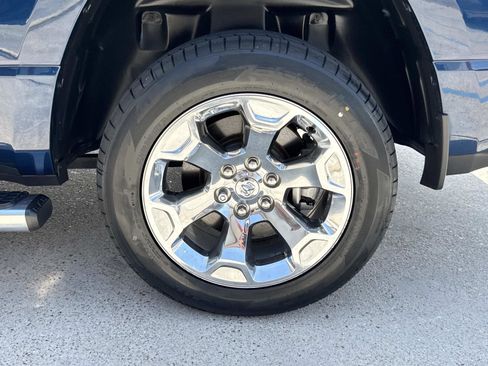 Used 2019 RAM 1500 Big Horn RWD image 4