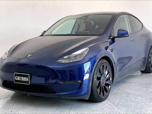 Used 2023 Tesla Model Y Performance AWD/4WD image 12