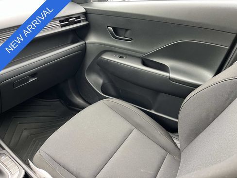 Used 2024 Hyundai Kona SEL AWD/4WD image 13