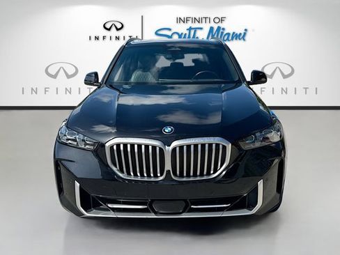 Used 2025 BMW X5 xDrive50e AWD/4WD image 2