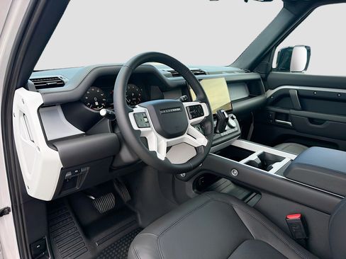 New 2026 Land Rover Defender 110 X-Dynamic SE AWD/4WD image 26