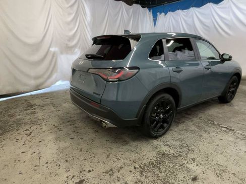 Certified 2025 Honda HR-V Sport image 5