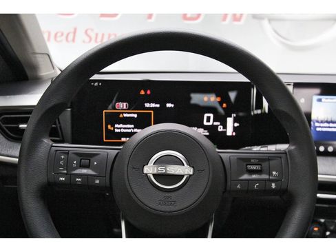 Used 2026 Nissan Kicks SV w/ SV Premium Package FWD image 14