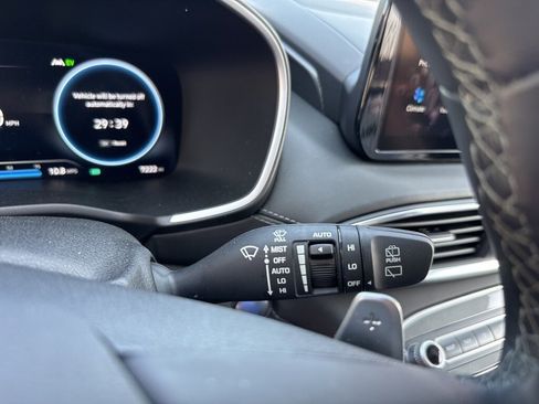 Certified 2023 Hyundai Santa Fe Limited image 38