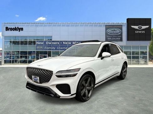 Used 2025 Genesis GV70 3.5T Sport w/ Sport Advanced Package image 8