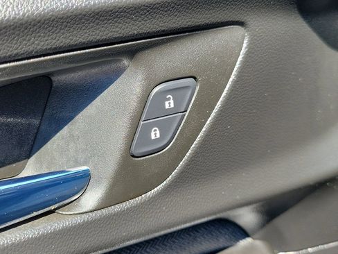 Used 2021 Chevrolet TrailBlazer LT w/ Convenience Package image 19