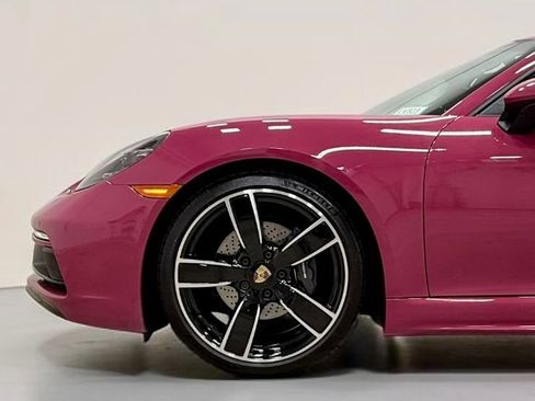 Used 2025 Porsche 718 Boxster RWD image 22