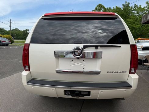 Used 2008 Cadillac Escalade AWD image 23