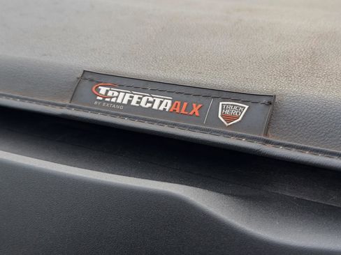 Certified 2023 Ford Maverick Lariat image 9