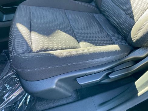 Used 2025 Chevrolet Equinox LT image 23