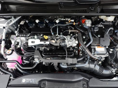 Used 2024 Toyota Prius LE FWD image 12
