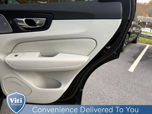 Certified 2023 Volvo XC60 B5 Ultimate image 26