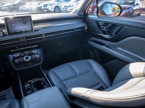 Used 2022 Lincoln Corsair FWD image 21