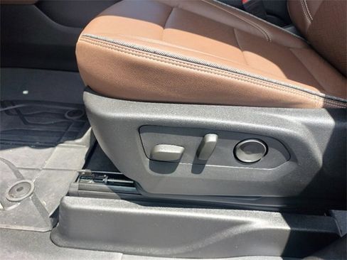 Used 2024 Chevrolet Tahoe High Country image 28