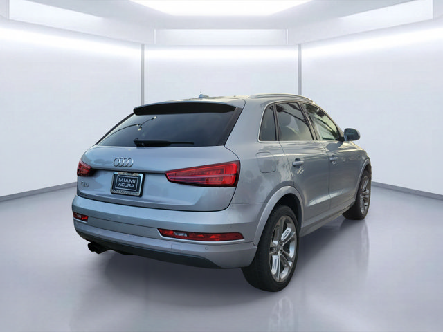 Used 2018 Audi Q3 2.0T Premium Plus w/ Premium Plus Package FWD image 4