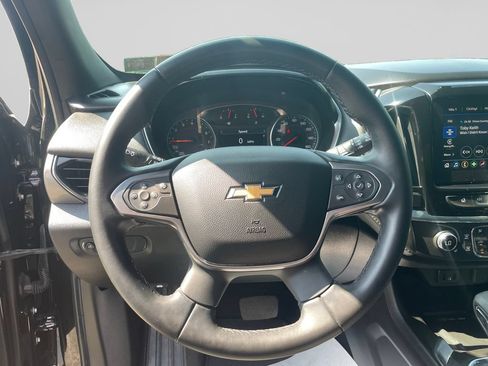 Used 2023 Chevrolet Traverse LT w/ Rear Camera Mirror Package AWD/4WD image 22