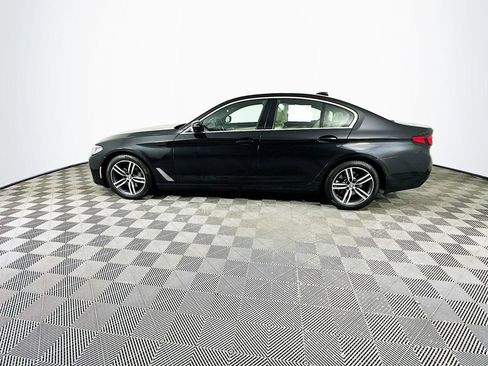 Used 2021 BMW 530i xDrive w/ Convenience Package AWD/4WD image 4