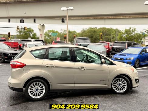 Used 2015 Ford C-MAX SEL w/ Equipment Group 303A FWD image 11