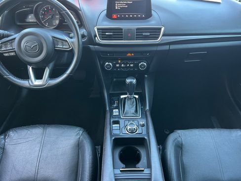 Used 2018 MAZDA MAZDA3 Grand Touring FWD image 13