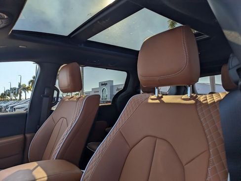 New 2026 Chrysler Pacifica Pinnacle w/ Trailer Tow Group image 13