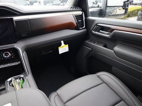 New 2026 GMC Sierra 3500 Denali w/ Technology Package image 20