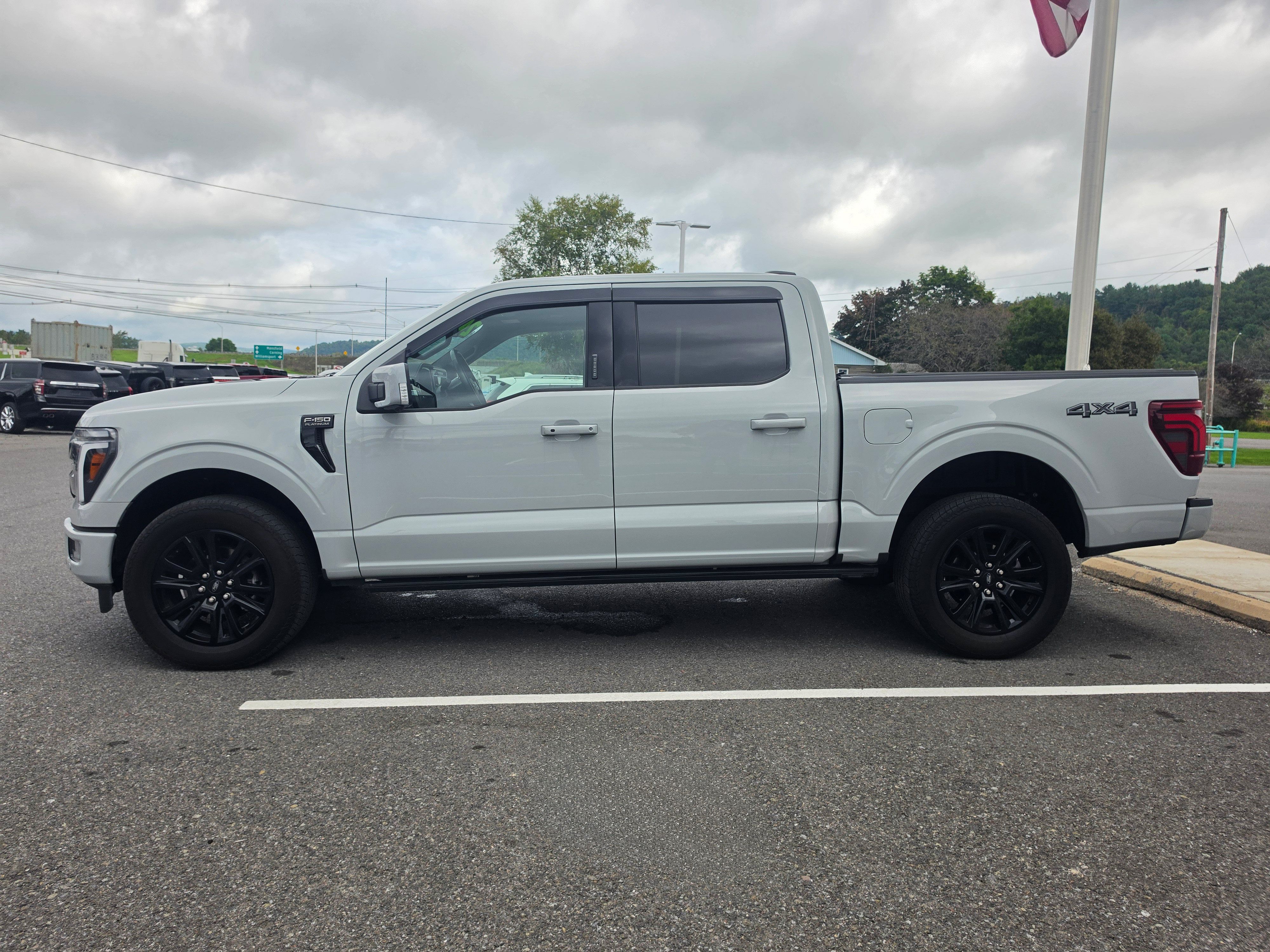 Used 2024 Ford F150 Platinum AWD/4WD image 7