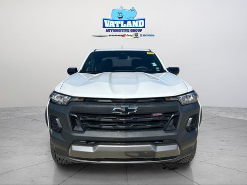 Used 2024 Chevrolet Colorado Trail Boss w/ Technology Package AWD/4WD image 8