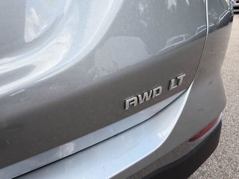 Used 2024 Chevrolet Equinox LT AWD/4WD image 25