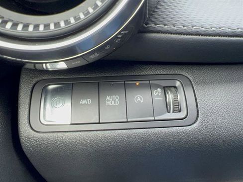 Used 2025 Chevrolet Equinox LT image 21