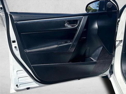 Used 2016 Toyota Corolla S FWD image 18