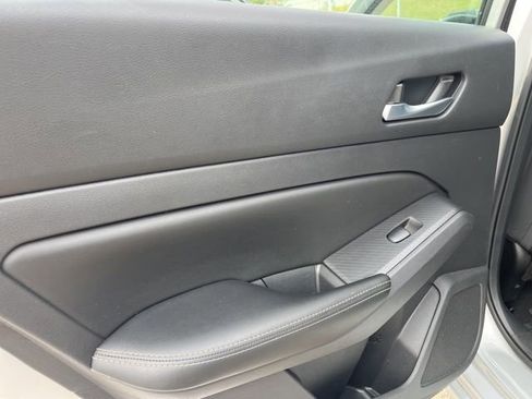 Used 2022 Nissan Altima 2.5 SV image 11