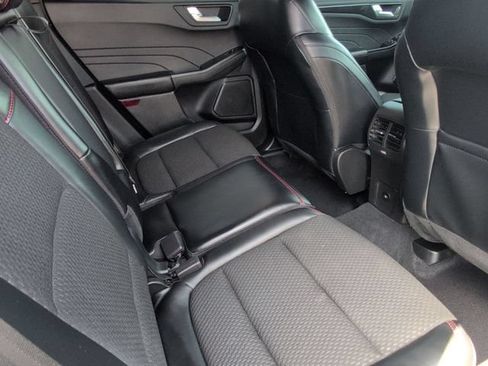 Used 2023 Ford Escape ST-Line w/ Tech Pack #1 FWD image 17