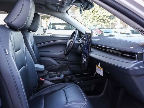 Used 2025 Ford Mustang Mach-E Premium image 15