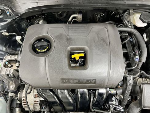 Used 2023 Kia Forte LXS image 23