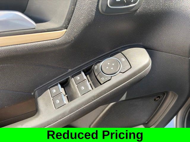 Used 2022 Ford Escape Titanium w/ Titanium Elite Package AWD/4WD image 14