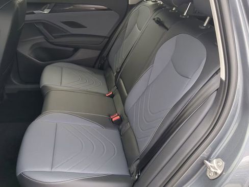 New 2026 Volkswagen Tiguan SE image 17