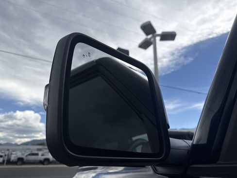 Used 2021 Ford Bronco Outer Banks AWD/4WD image 12